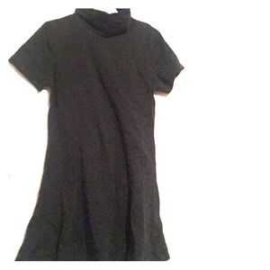 Dark green turtleneck short sleeve dress!